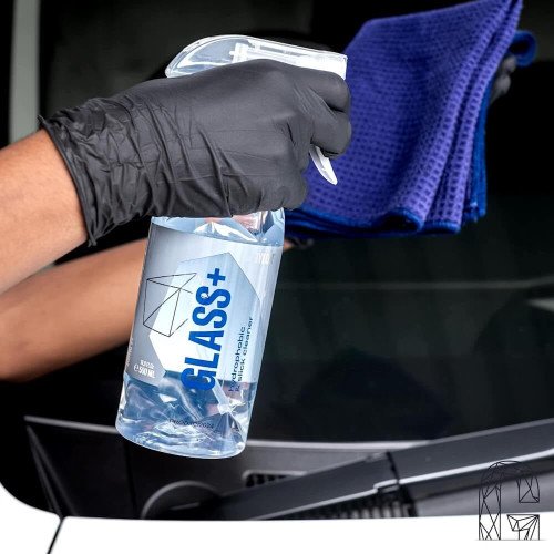 Solutie Curatare Geamuri si Efect Hidrofob Gyeon Q2M Glass Plus, 500ml