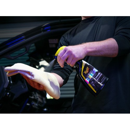Dressing Plastice Meguiars Ultimate Insane Shine Protectant, 473 ml Dressing Plastice Meguiars Ultimate Insane Shine Protectant, 473 ml